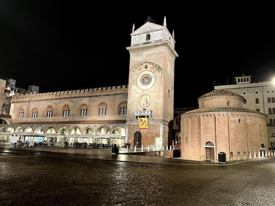 Wonderful Central Apartment! Mantua Exterior foto