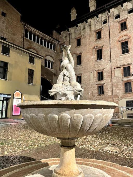 Wonderful Central Apartment! Mantua Exterior foto
